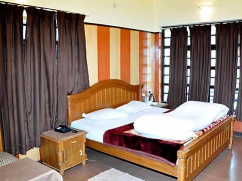 Hotel Ashokas Naini Chalet Nainital Zewnętrze zdjęcie